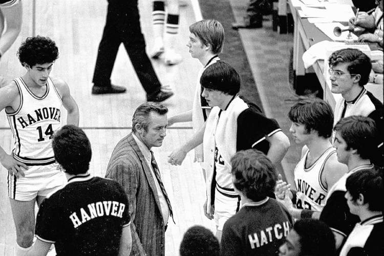 Hanover boys basketball coach Chuck Hunnewell speaks to his team during a game against Hartford on Jan. 16, 1974. (Valley News - Mal Boright) Copyright Valley News. May not be reprinted or used online without permission. Send requests to permission@vnews.com.