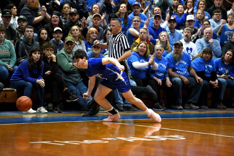 Thetford's Matthew Vivian chases down a loose ball during the VPA D-III boys basketball state championship against Hazen in Barre, Vt., on Saturday, March 2, 2024. Thetford won, 57-53. (Valley News - Jennifer Hauck) Copyright Valley News. May not be reprinted or used online without permission. Send requests to permission@vnews.com.